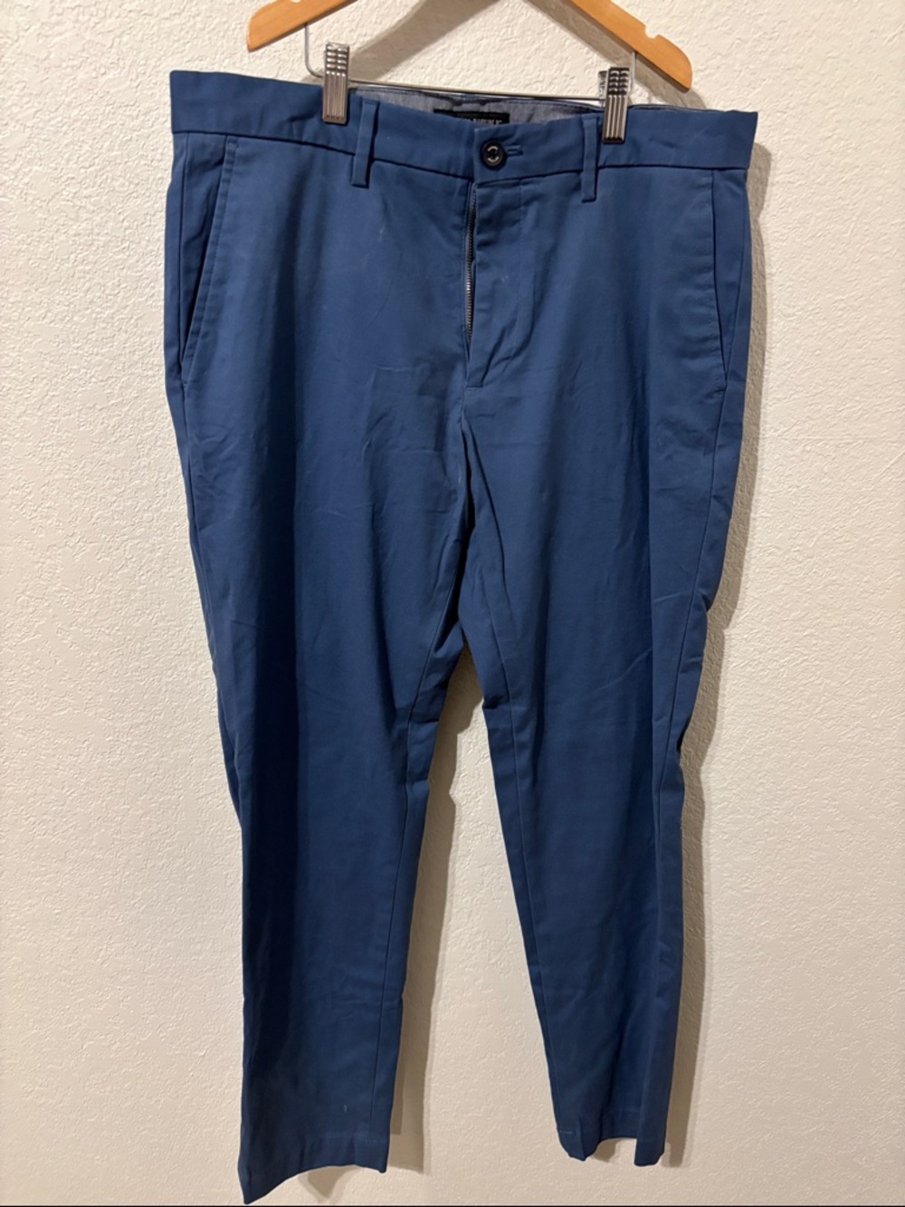 Banana Republic Men’s Mason Straight Chino in Lush Blue